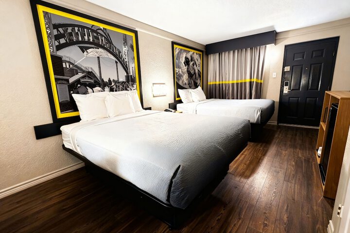 Super 8 by Wyndham Nacogdoches Near University