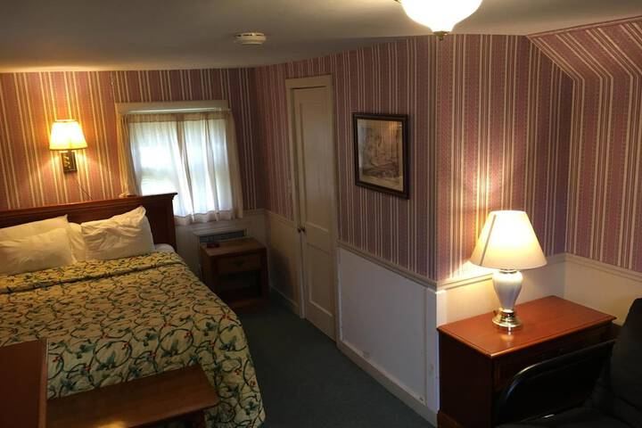 Room 29 of 54