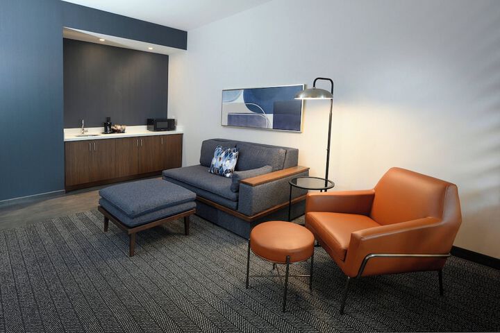 Room 15 of 23