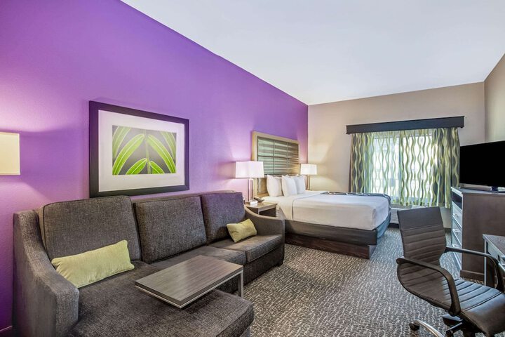 Room 16 of 31