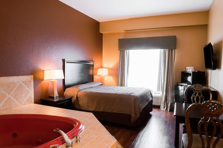 Room 32 of 42