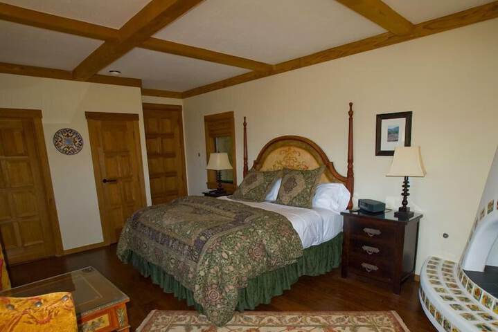 Room 15 of 31