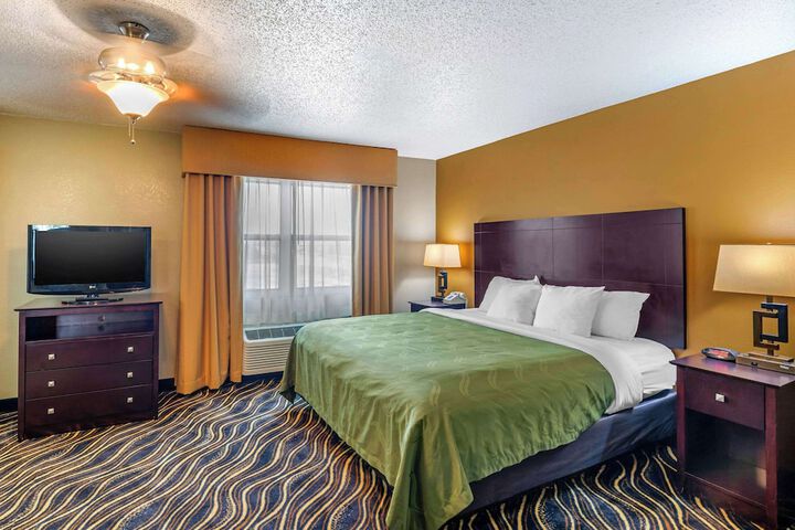 Room 35 of 53