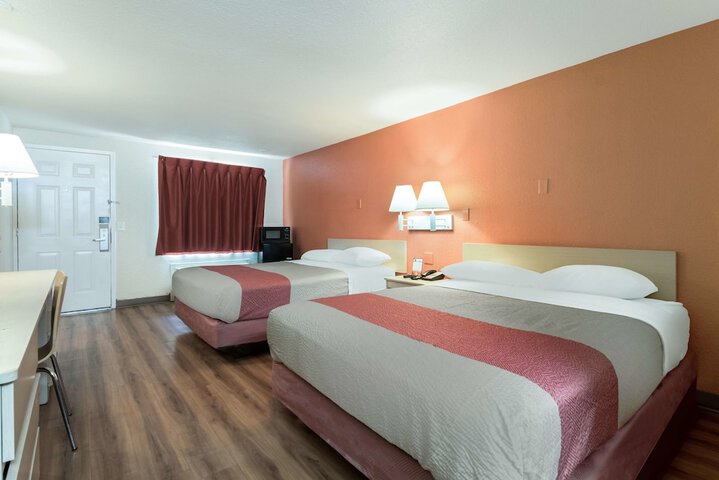 Room 14 of 29