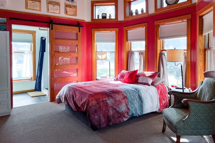 Room 16 of 62