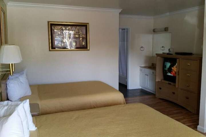 Kelseyville Motel