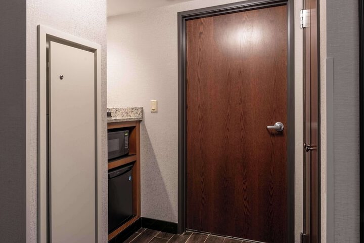 Room 63 of 120