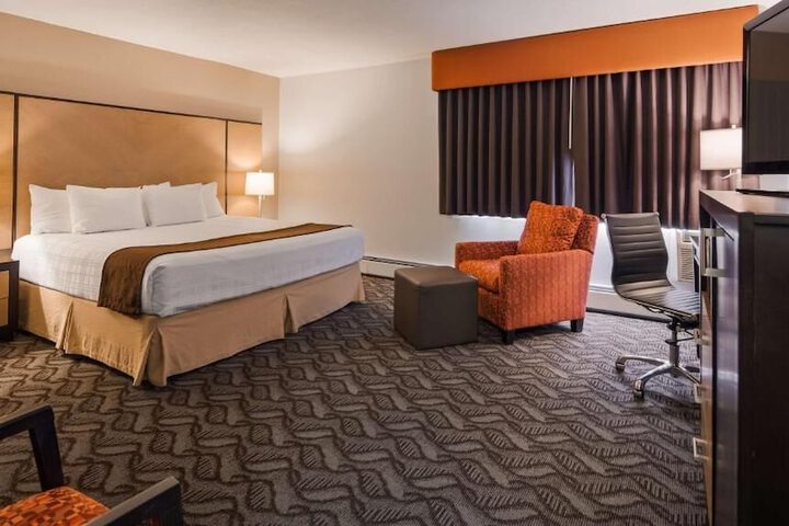 Days Inn by Wyndham Airdrie