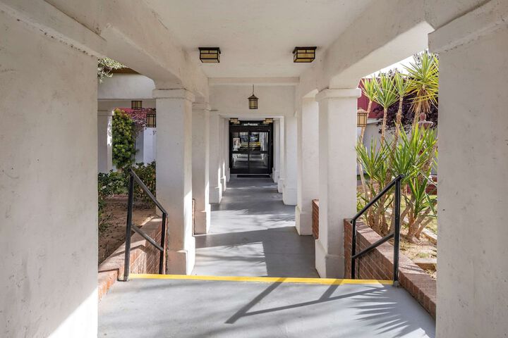 Hotel 5 of 45