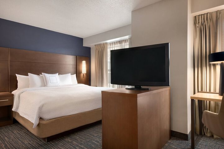 Room 18 of 27