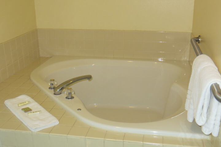 Room 13 of 20