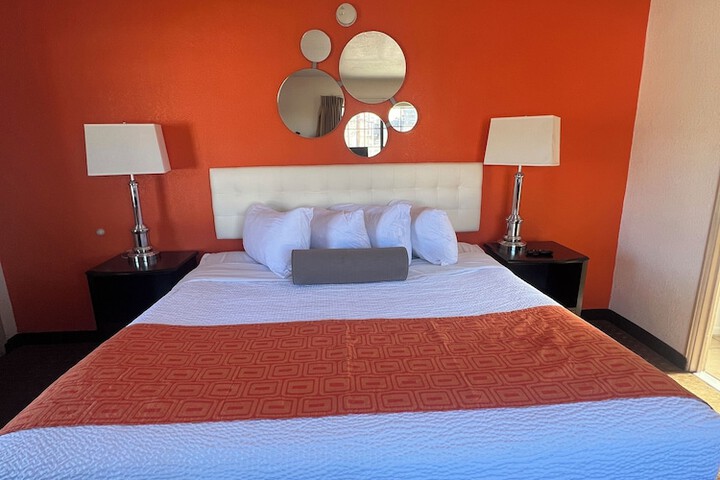 Room 44 of 58