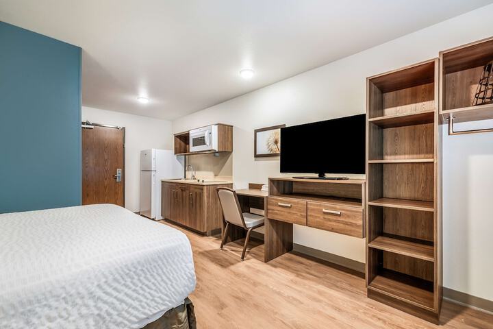 Room 12 of 22