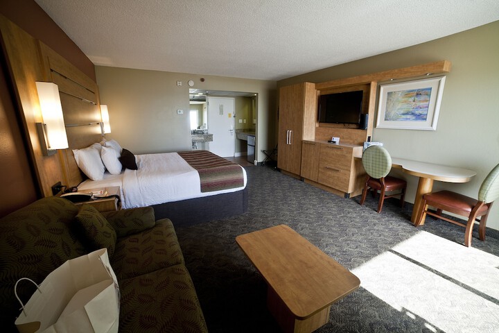 DeSoto Beach Hotel