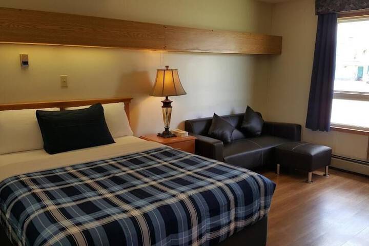 Room 16 of 18