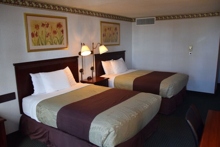 Room 17 of 46