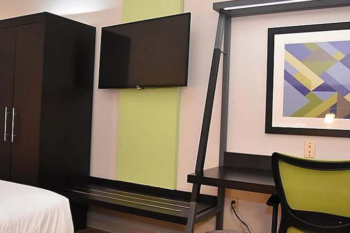 Room 20 of 55