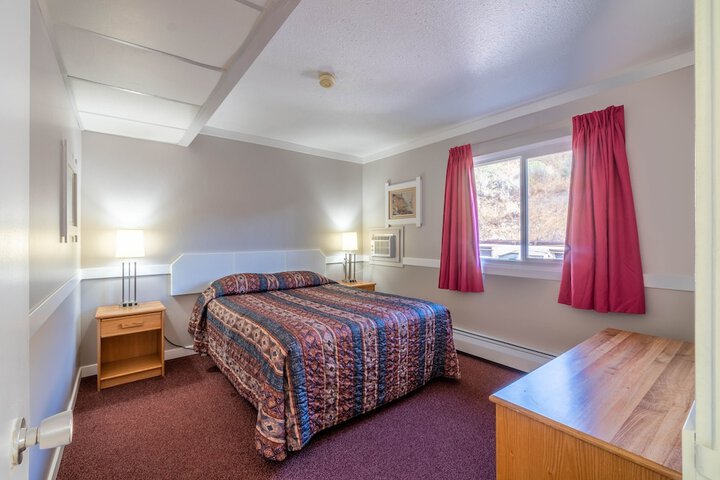 Room 22 of 41
