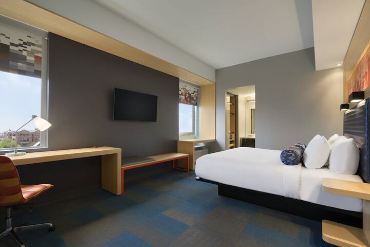 Room 22 of 59