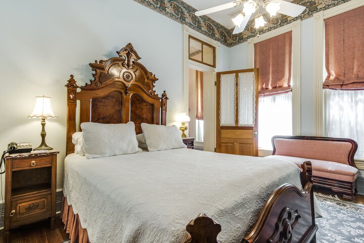 Room 6 of 46