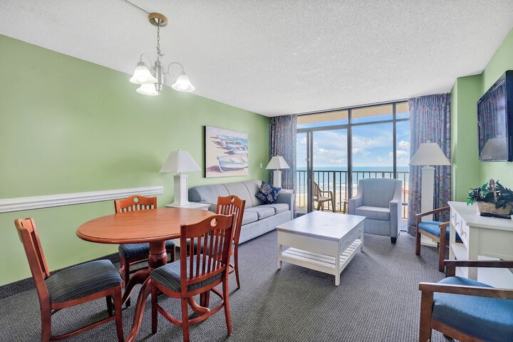 Room 32 of 65
