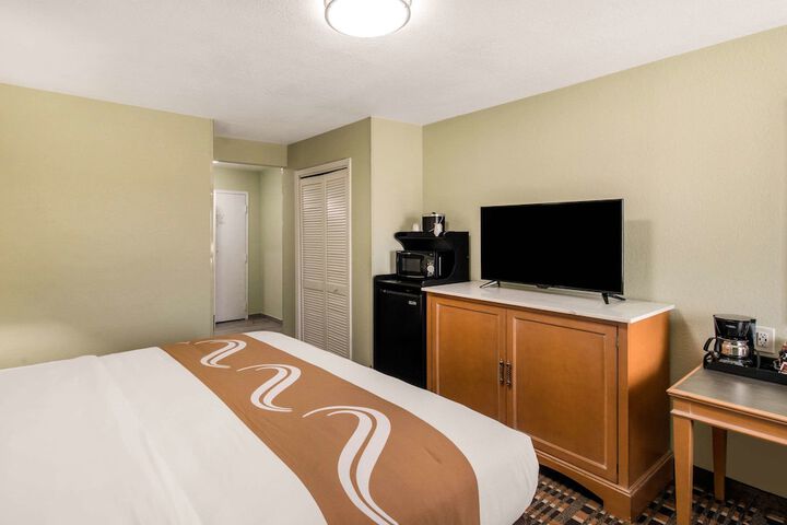 Room 43 of 67
