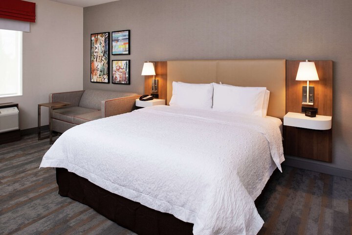 Hampton Inn & Suites Buena Park