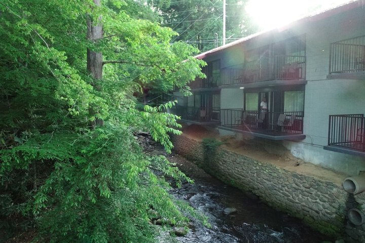 Hotel 12 of 55