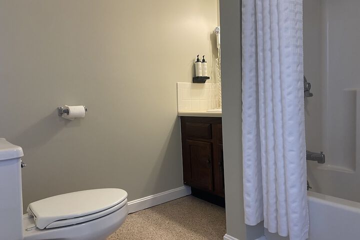 Room 245 of 294