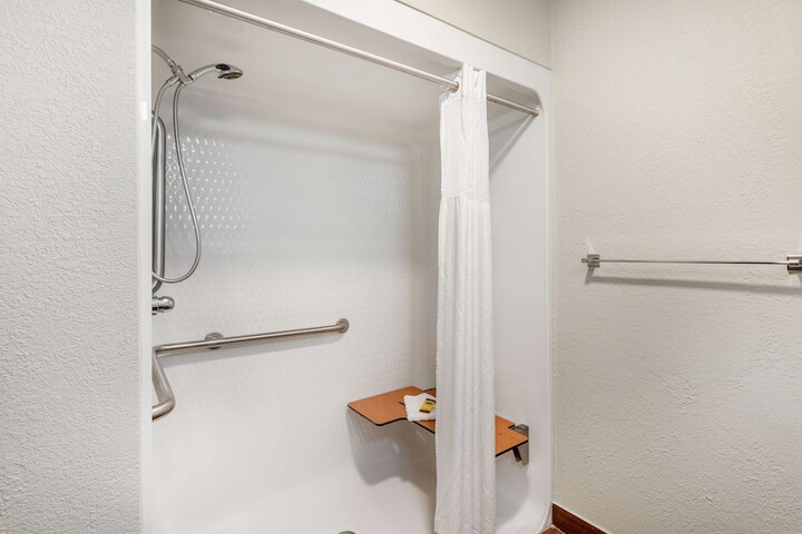 Room 20 of 44