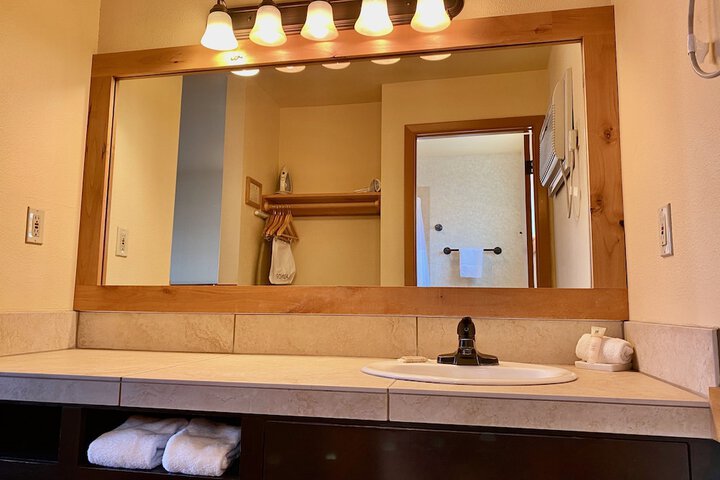 Cousins Country Inn