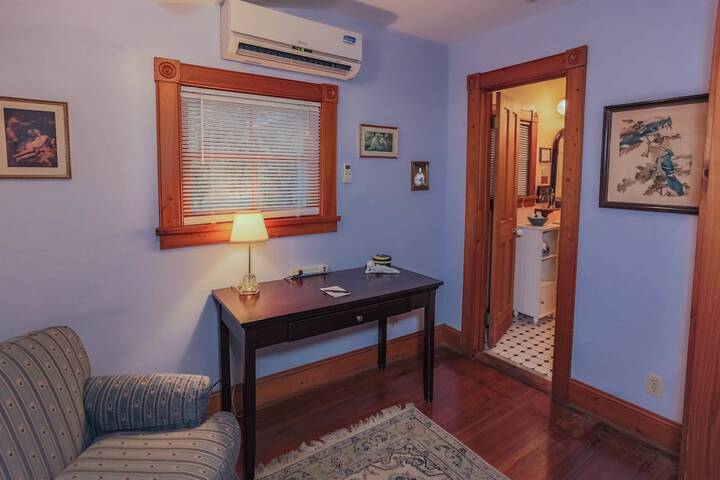Room 45 of 206