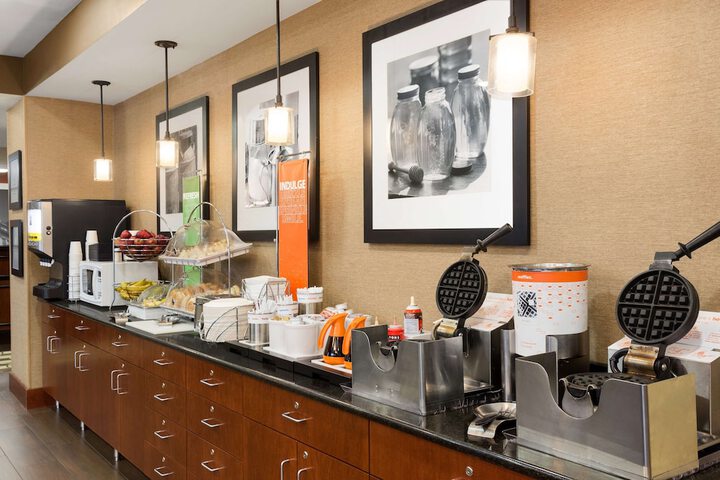 Breakfast/Coffee Service 21 of 26