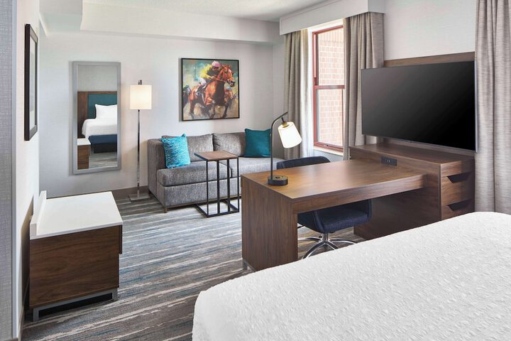 Hampton Inn & Suites Saratoga Springs Downtown