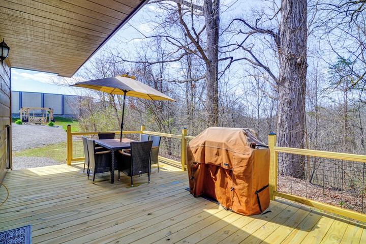 Modern Cabin w / Grill Near Golf & Bass Fishing!