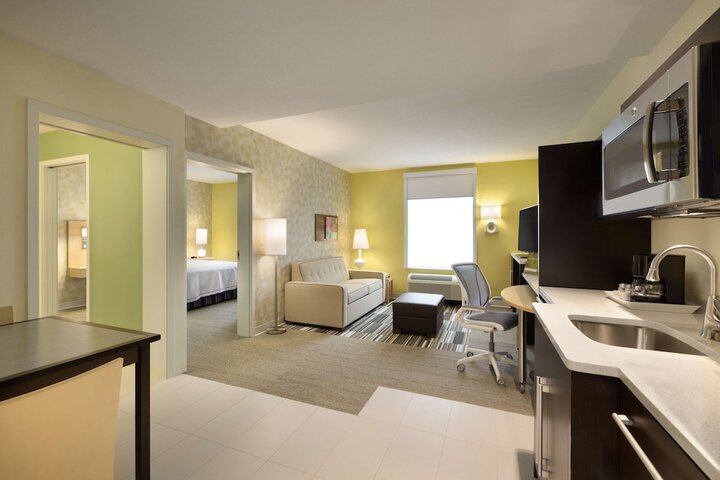 Room 11 of 22