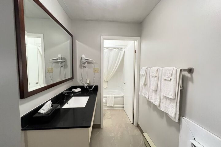 Room 44 of 59
