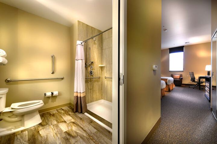 Hotel Maison Yakima Tapestry Collection by Hilton