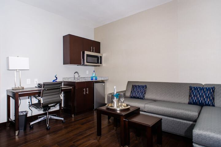 Room 14 of 30