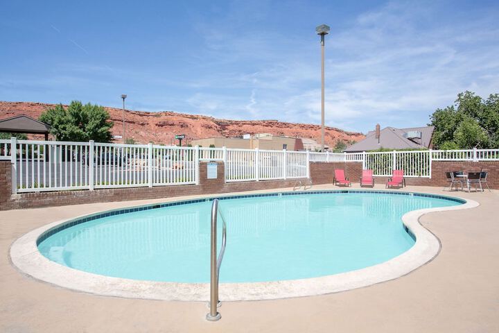 Pool 5 of 50