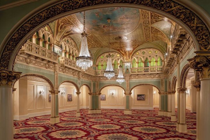 Davenport Hotel Autograph Collection