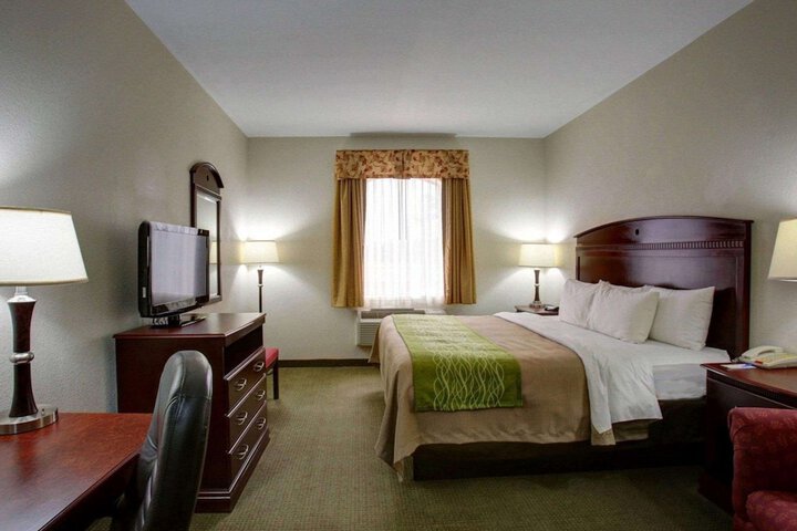 Room 19 of 33
