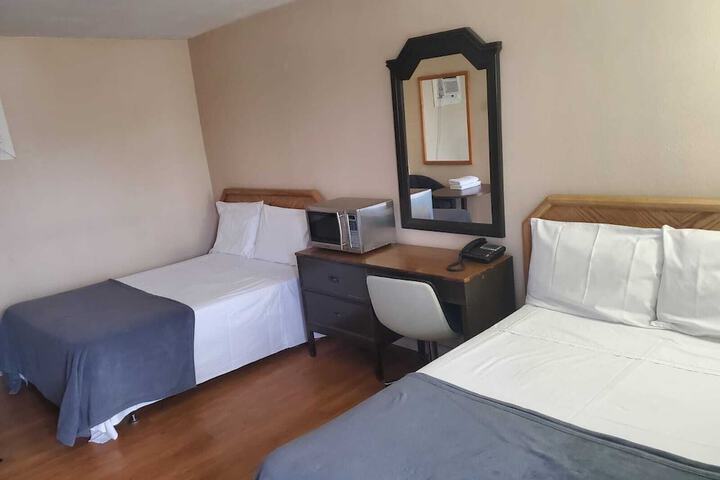 Room 3 of 5