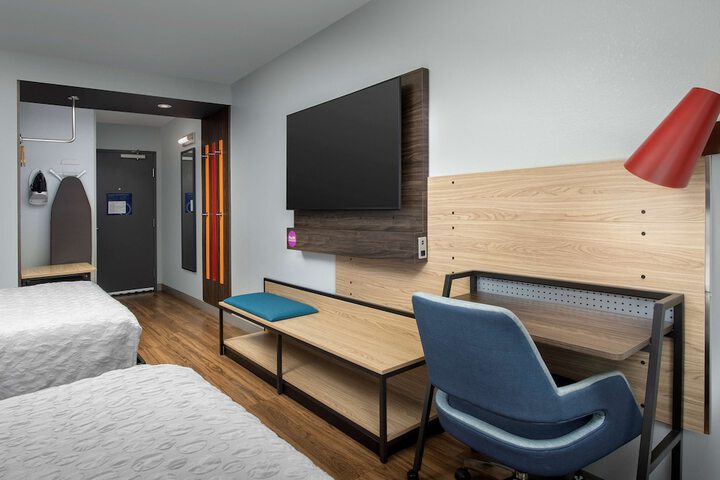 Room 22 of 41