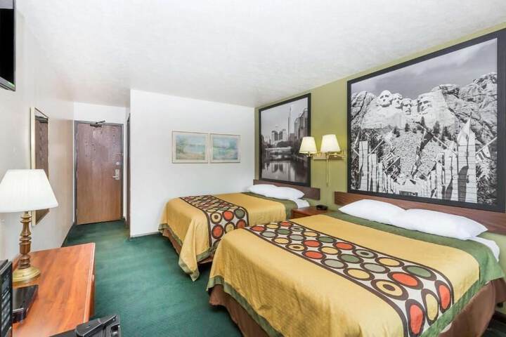 Room 19 of 32