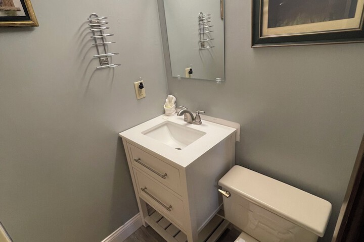 Room 15 of 104