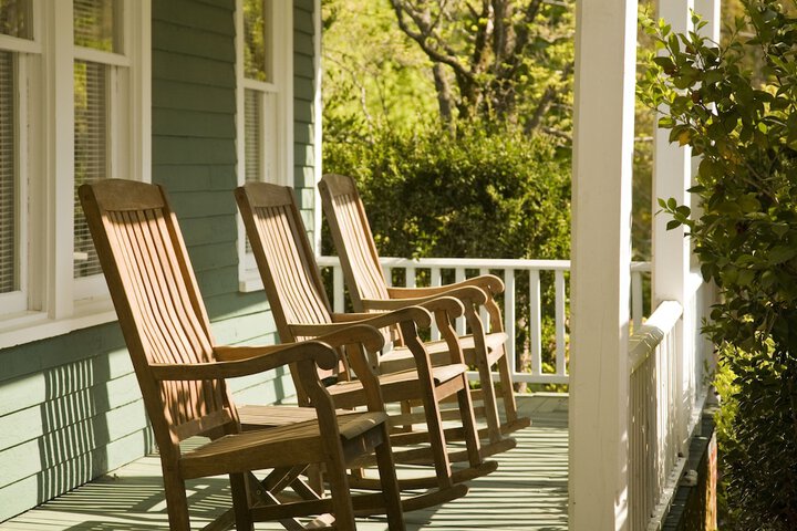 1906 Pine Crest Inn