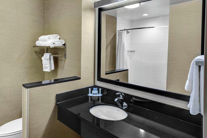 Fairfield Inn & Suites Lansing at Eastwood