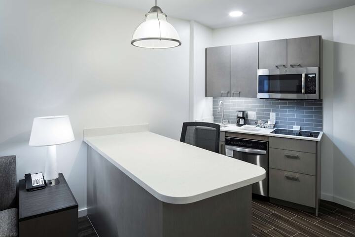 Hyatt House Tempe / Phoenix/University