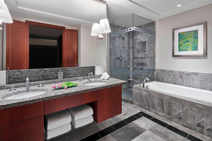 Room 42 of 79